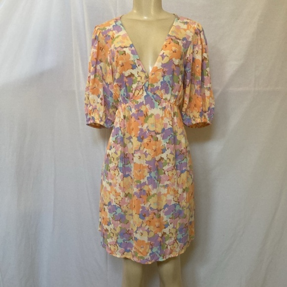 BILLABONG Women’s Floral Dress Size Large Deep Plunge V-Neck Elbow Sleeves NWT